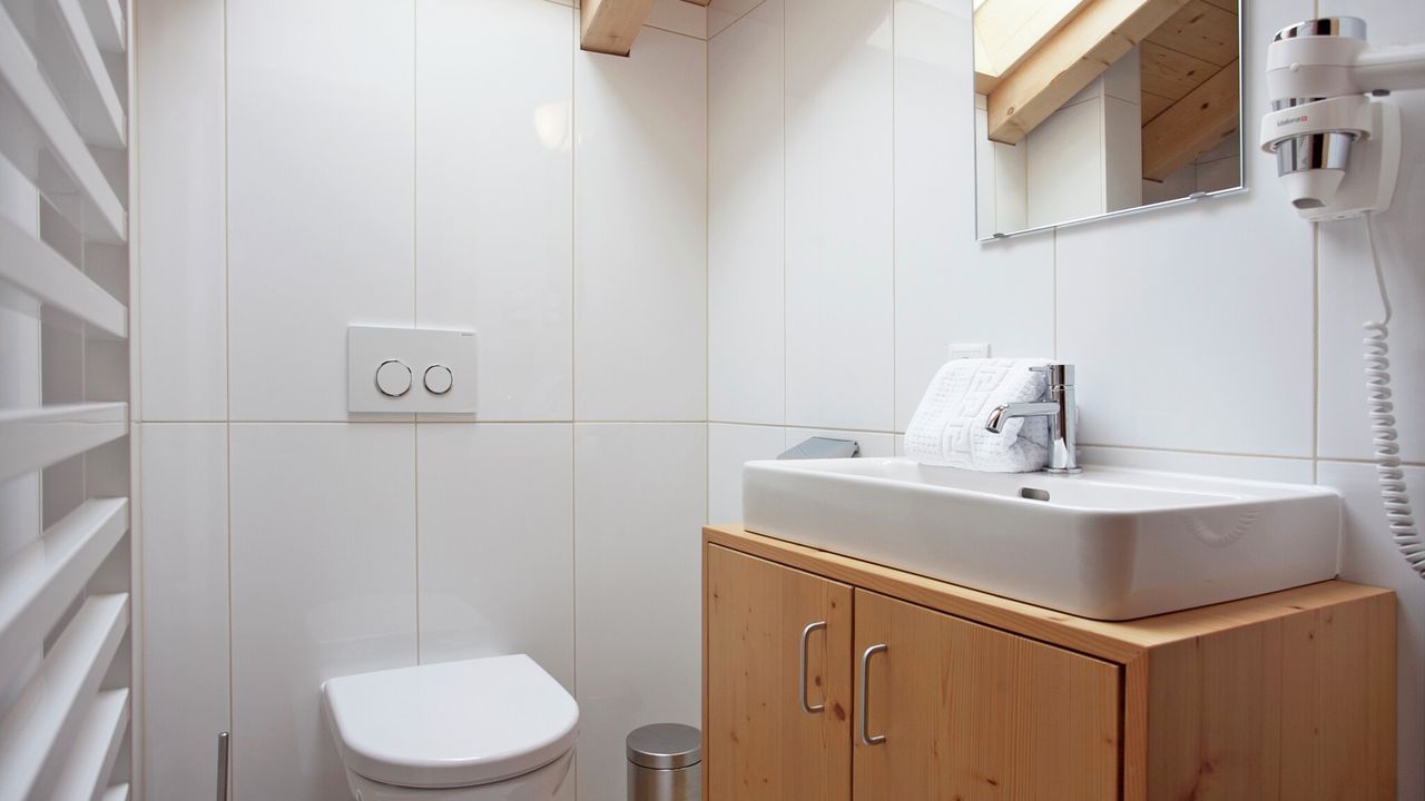BathRoom BathRoom